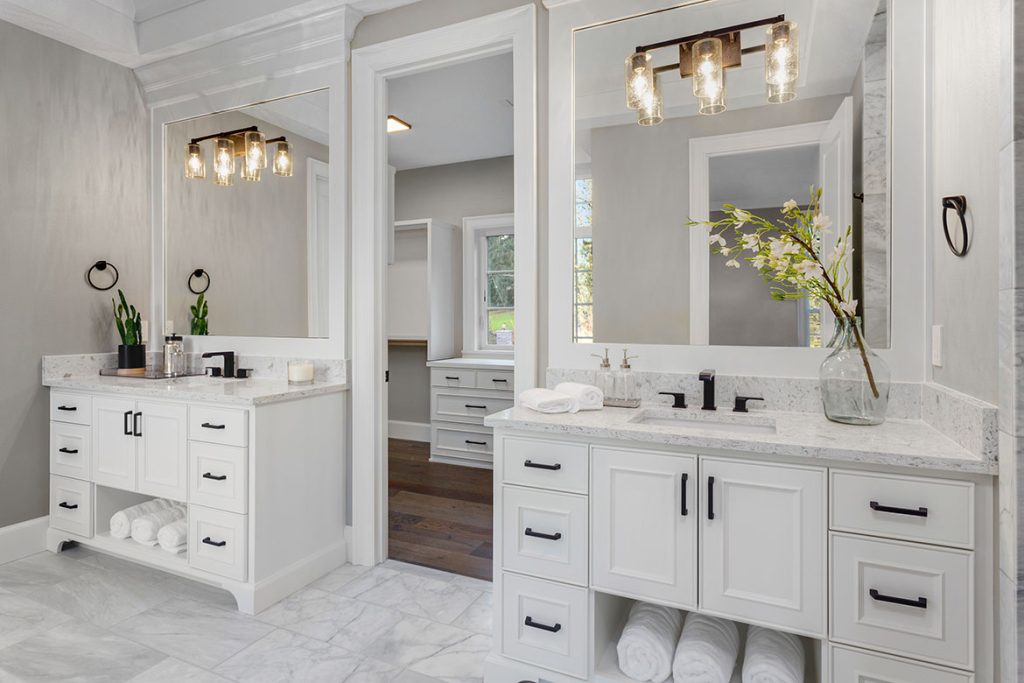 wash room cabinets